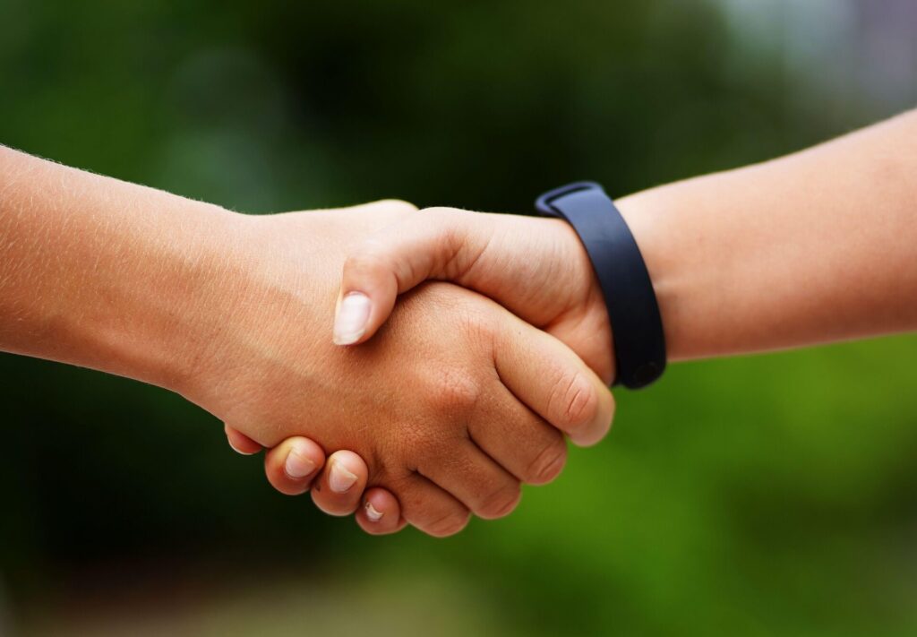 handshake 6557378 1920 (1)